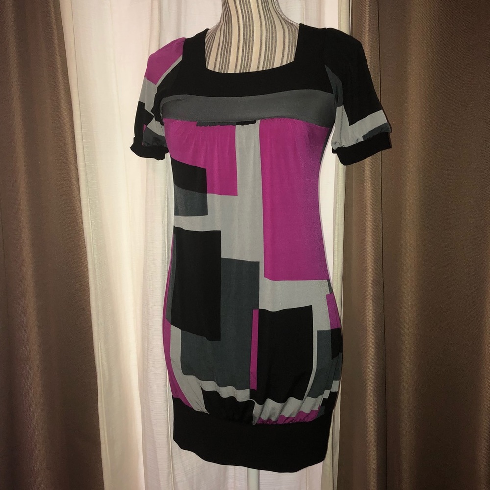 Cute color block dress 💕